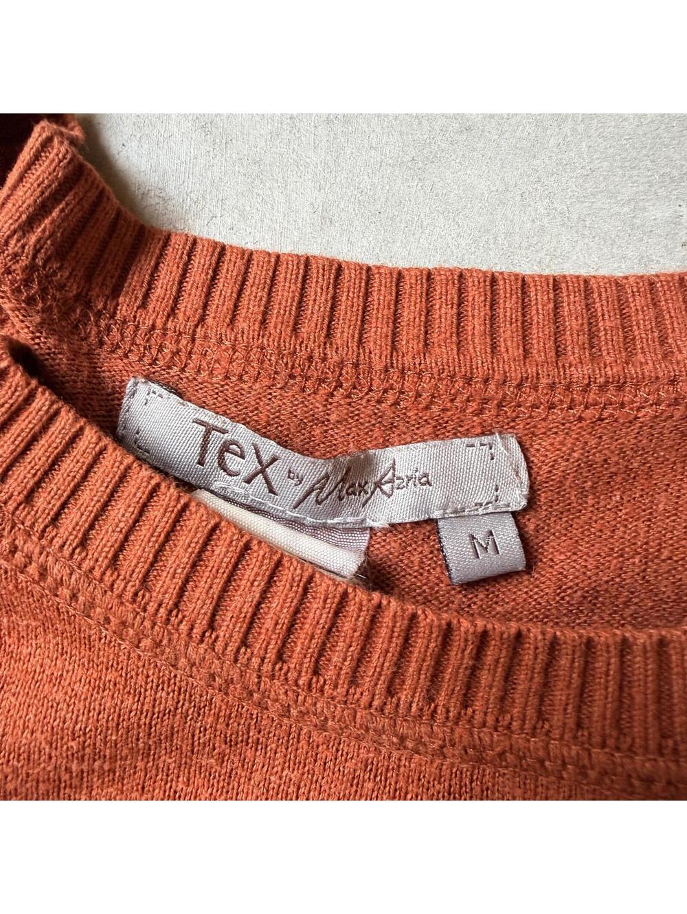 Short Sleeve Rib-Hem Tee in Rust - Picture 3 of 5